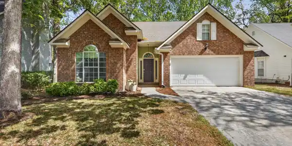 1174 Old Ivy Way