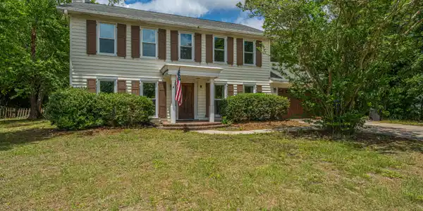 1128 Audubon Place