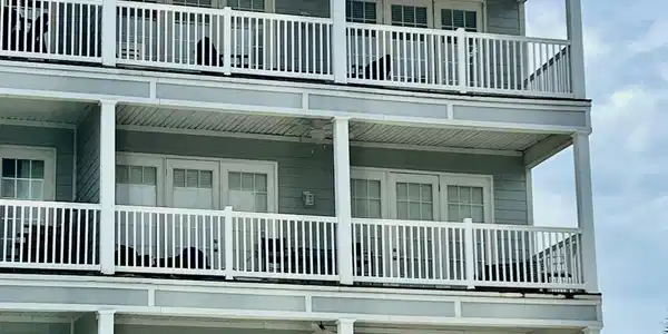 106 W Arctic Avenue