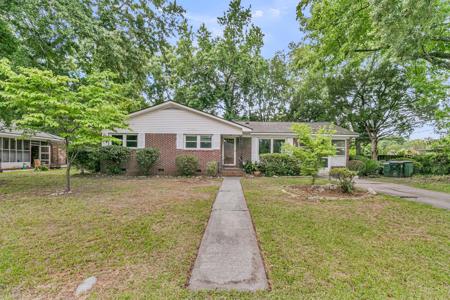 1221 Byron Road