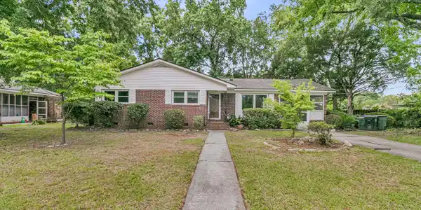 1221 Byron Road