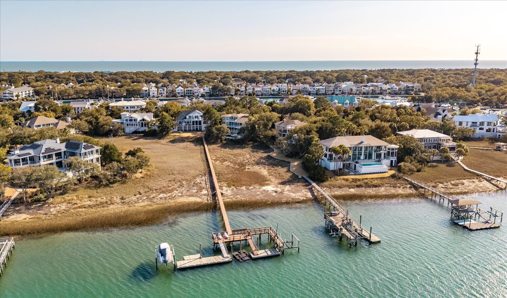 Image 1: 006-13-27 Waterway Island_d_Lowcountry_E