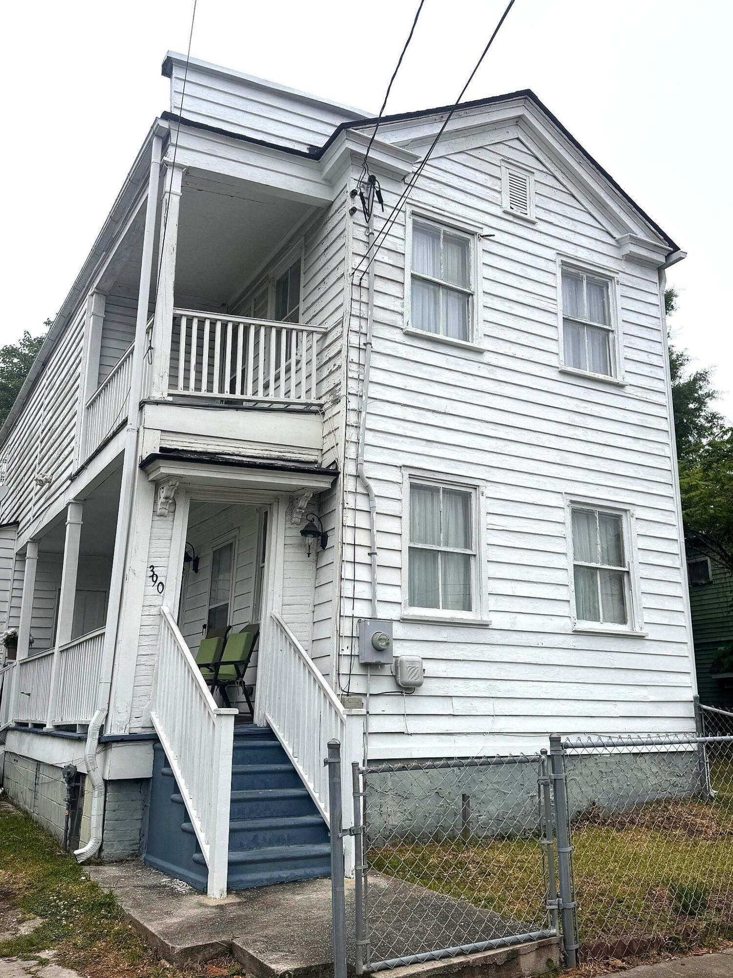 Image 2: 390 Sumter St