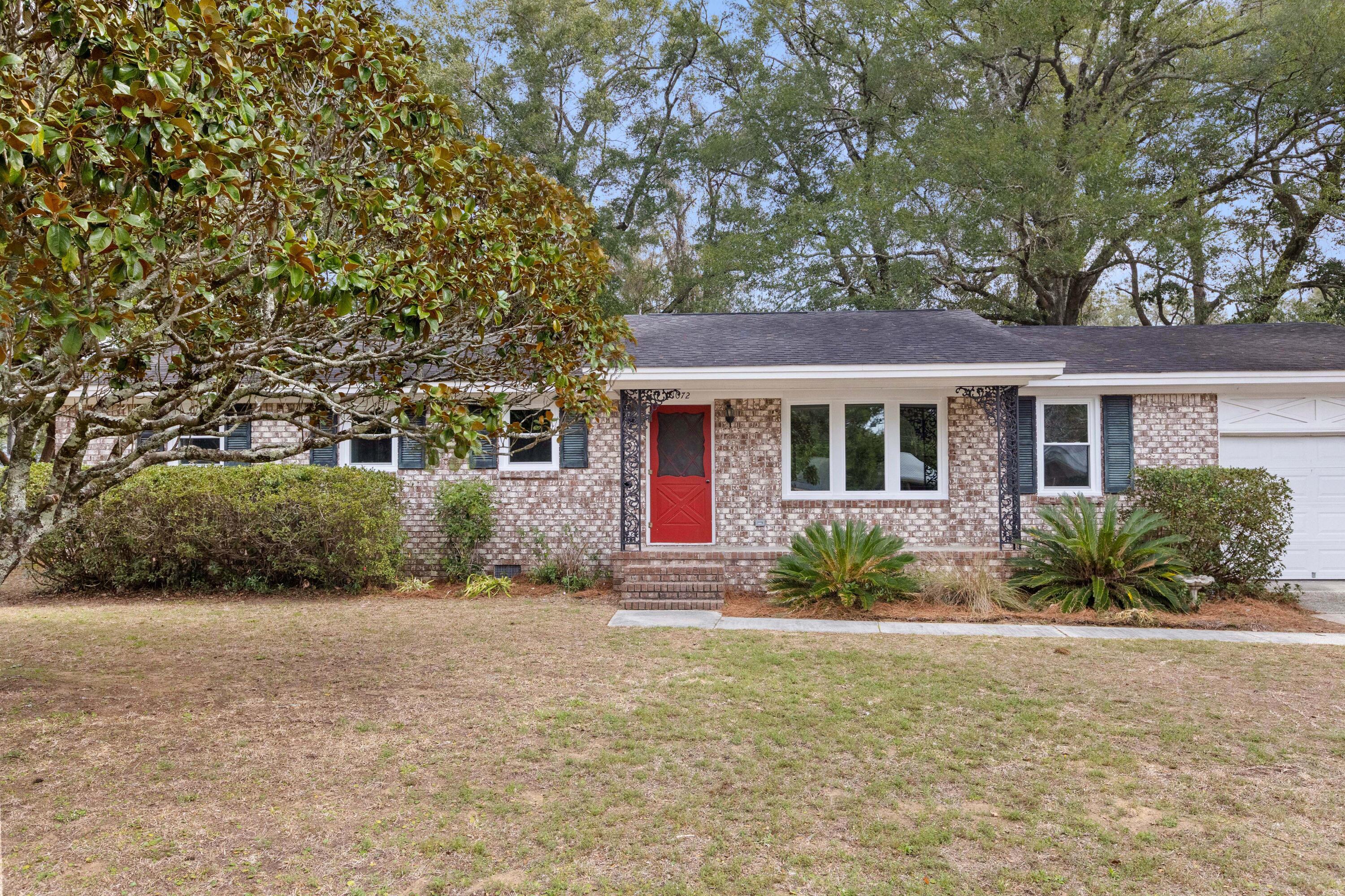 Image 1: 1072KentwoodCir-CasaVerdeMediaLLC2