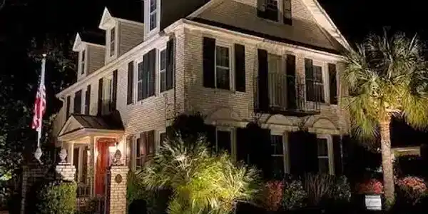 1043 Loyalist Lane