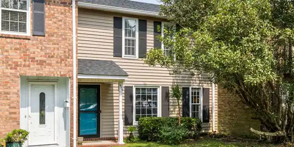 904 Beresford Court