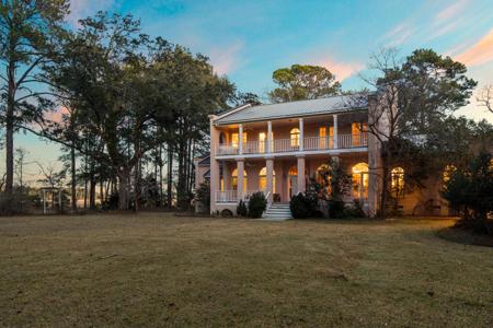 8340 Crooked Creek Lane