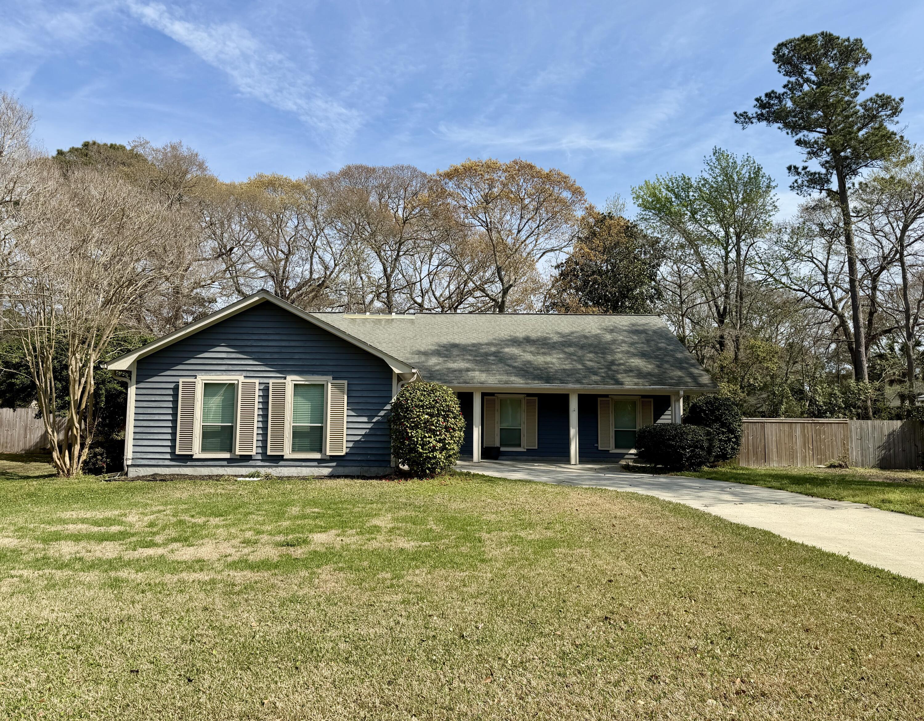 Image 2: Snee Farm Home for Sale