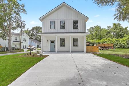 921 Main Street