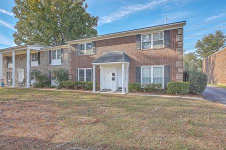 926 Lansing Drive