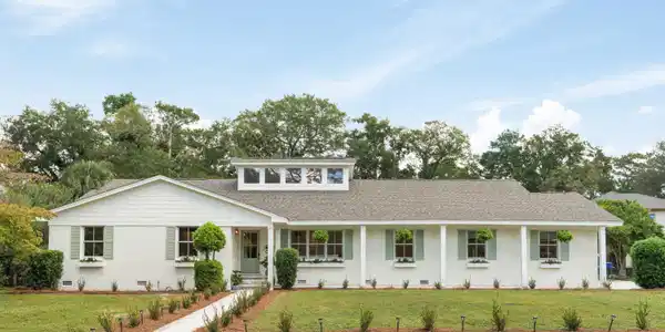1011 Lakeview Drive