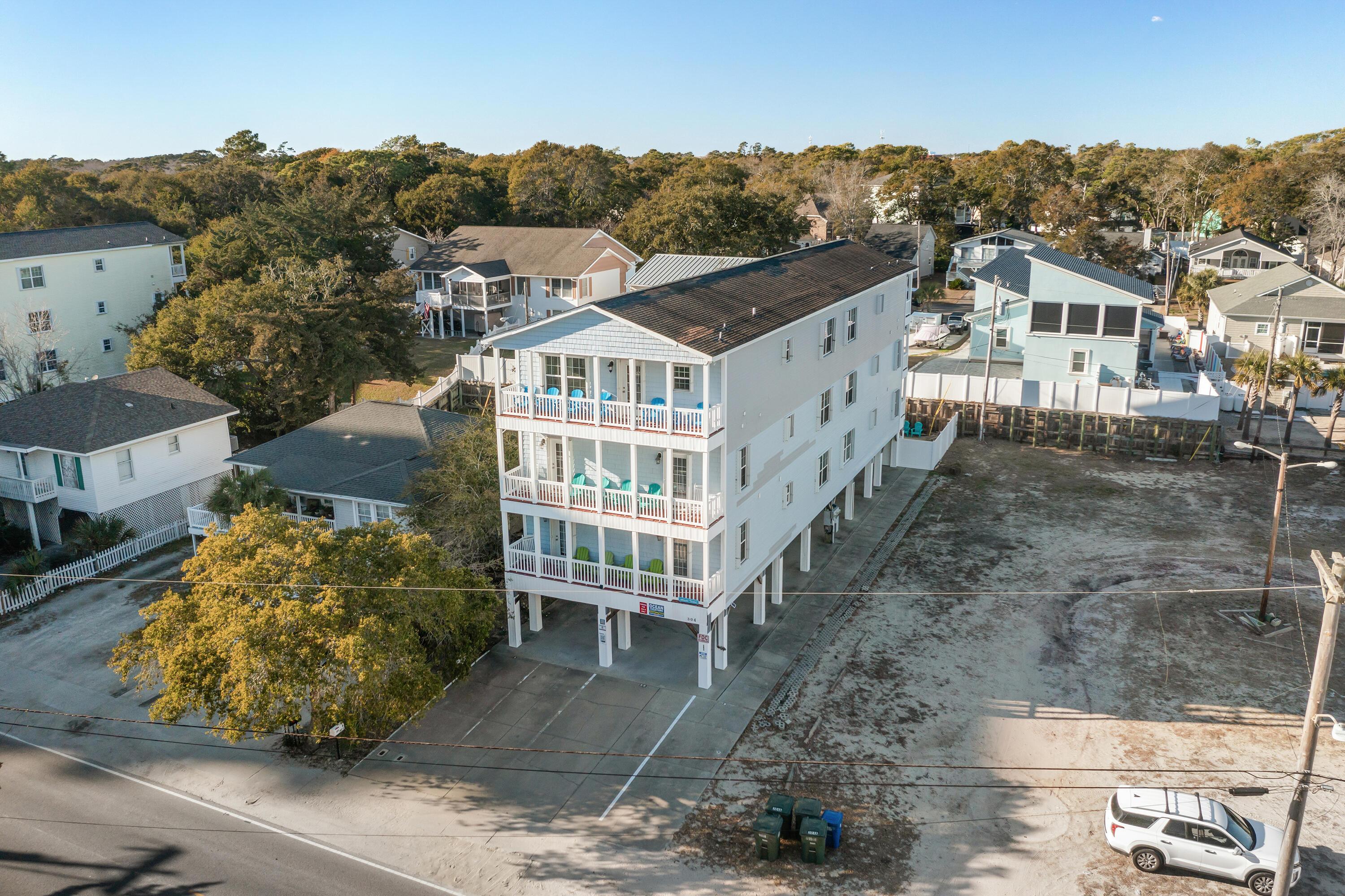 Image 3: 304 B Hillside Dr S 2