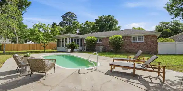 1246 Honeysuckle Lane
