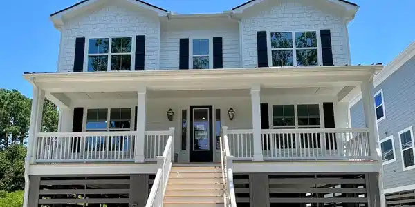 1526 Lakeshore Drive