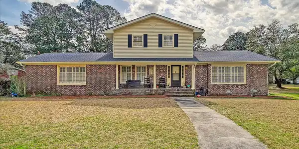 977 Fort Sumter Drive