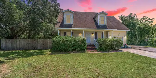 1477 Theresa Drive