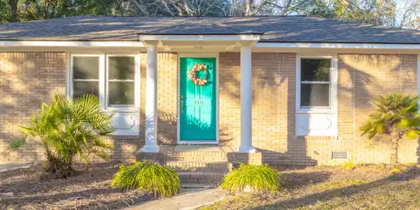740 Windward Road