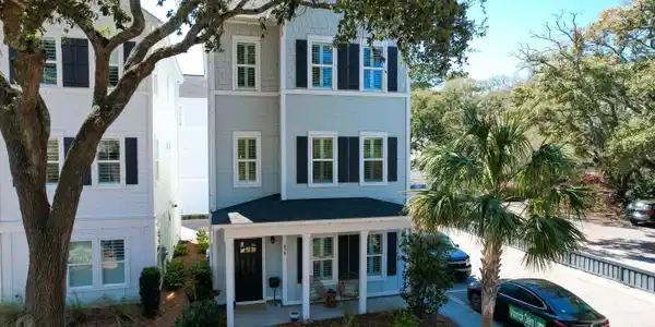 979 Warrick Oaks Lane, Mount Pleasant SC 29464