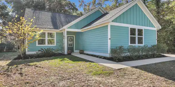 1325 Hamlin Road