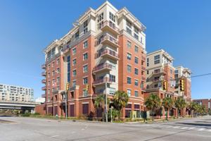 150 Bee Street