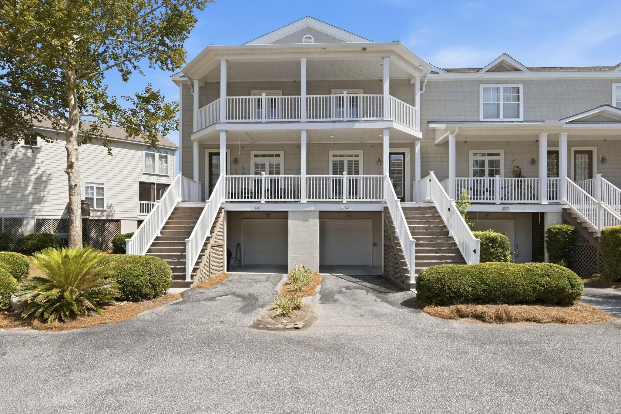 Image 1: 1-web-or-mls-470A8337
