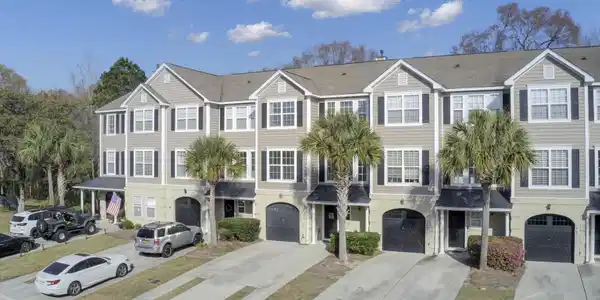 1382 Hamlin Park Circle