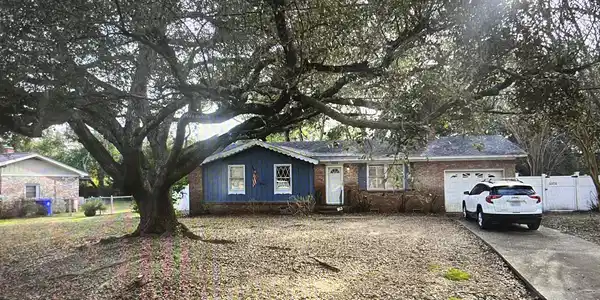 1323 Hampshire Road