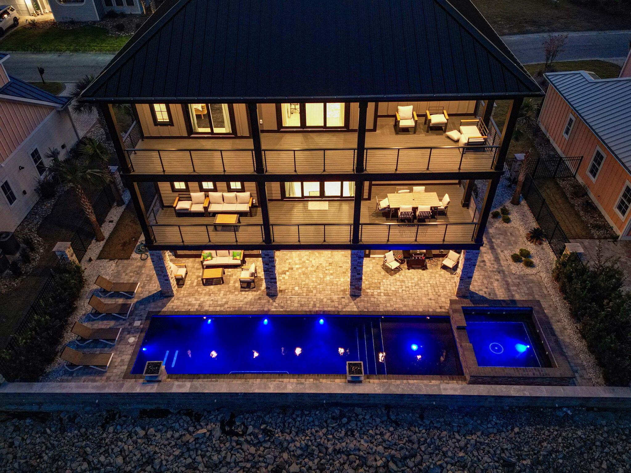 Image 2: 2-web-or-mls-11-web-or-mls-Twilight-11