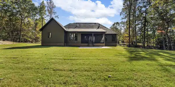 Image 3: Greenhouse rear full