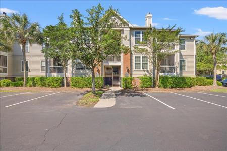 1600 Long Grove Drive