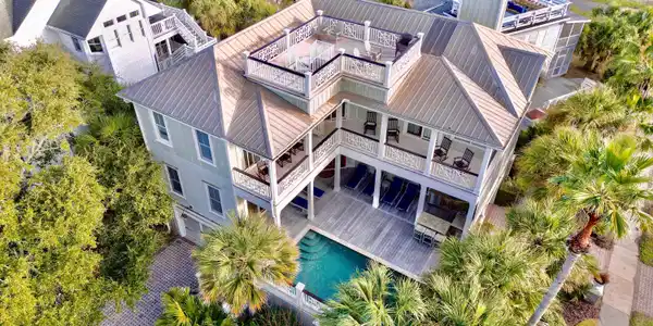 2 Palm Court