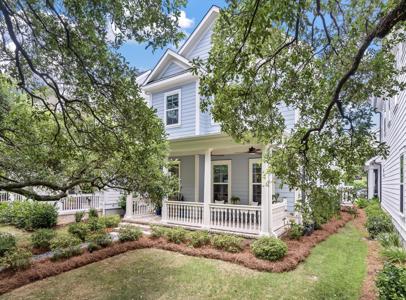 1052 Avenue Of Oaks