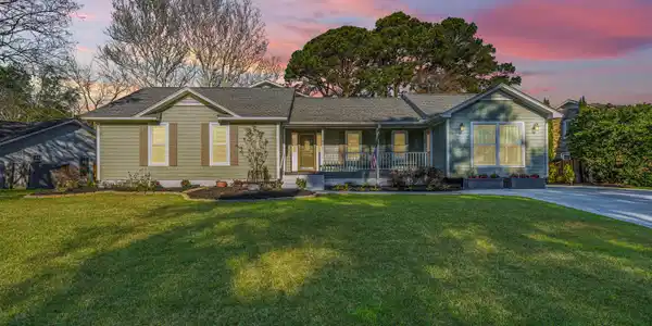 1180 Island View Drive