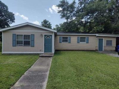 1523 Robinhood Drive