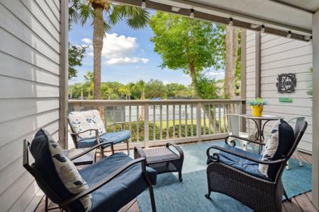 1623 Live Oak Park