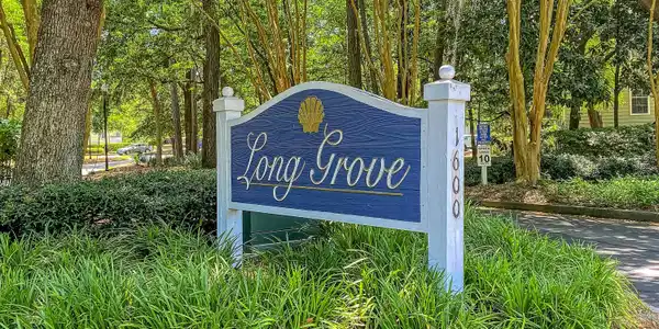 1600 Long Grove Drive