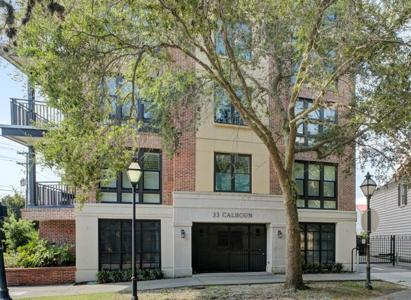 33 Calhoun Street