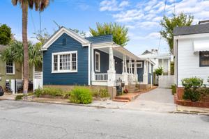 8 Dewey St