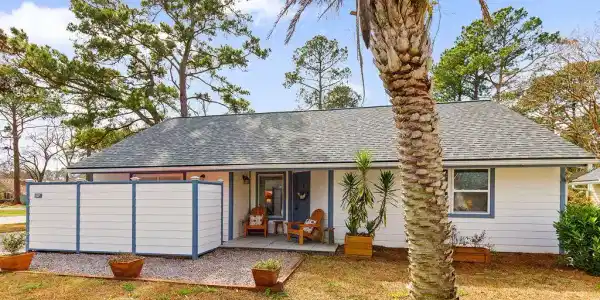 1107 Honeysuckle Court, Mount Pleasant SC 29464