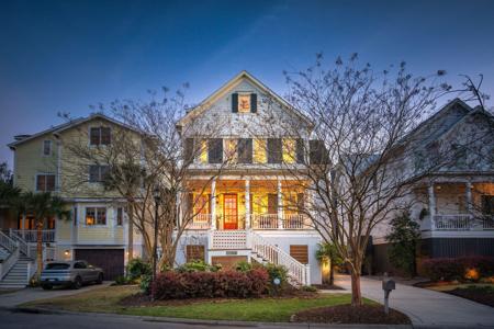 5 Lowndes Pointe Drive
