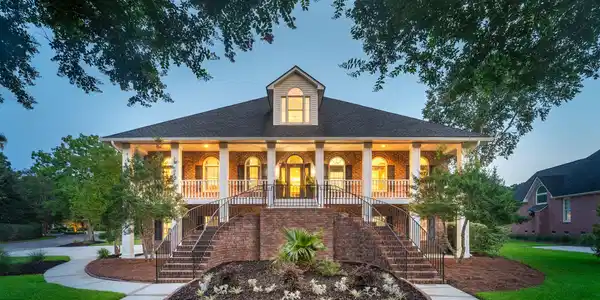 1395 Madison Court