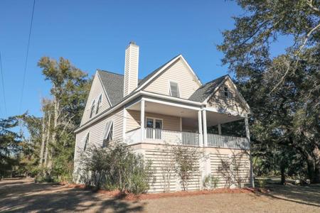8513 Oyster Factory Road, Edisto Island SC 29438