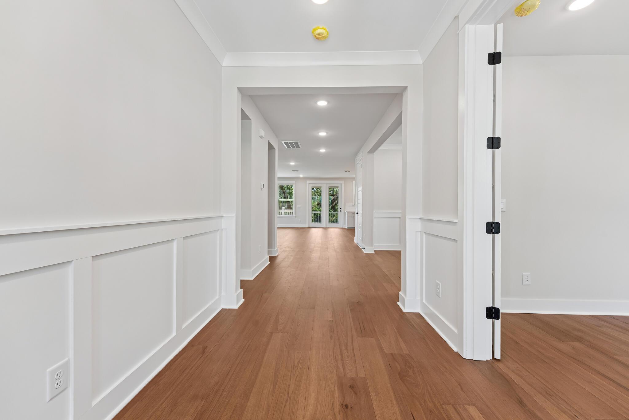 Image 2: Foyer