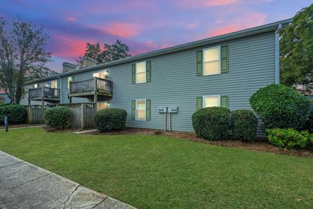 1402 Camp Road # 2d, Charleston SC 29412
