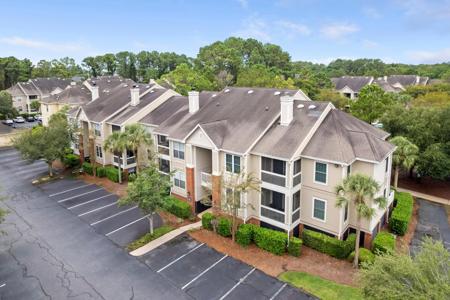 1600 Long Grove Drive
