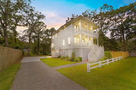 1892 Grover Drive