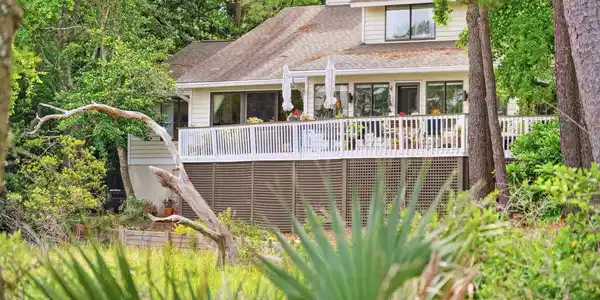 586 Hobcaw Drive