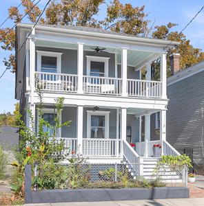 34 Moultrie Street