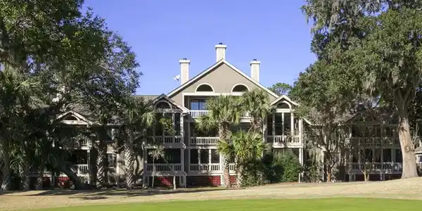 2784 Hidden Oak Drive