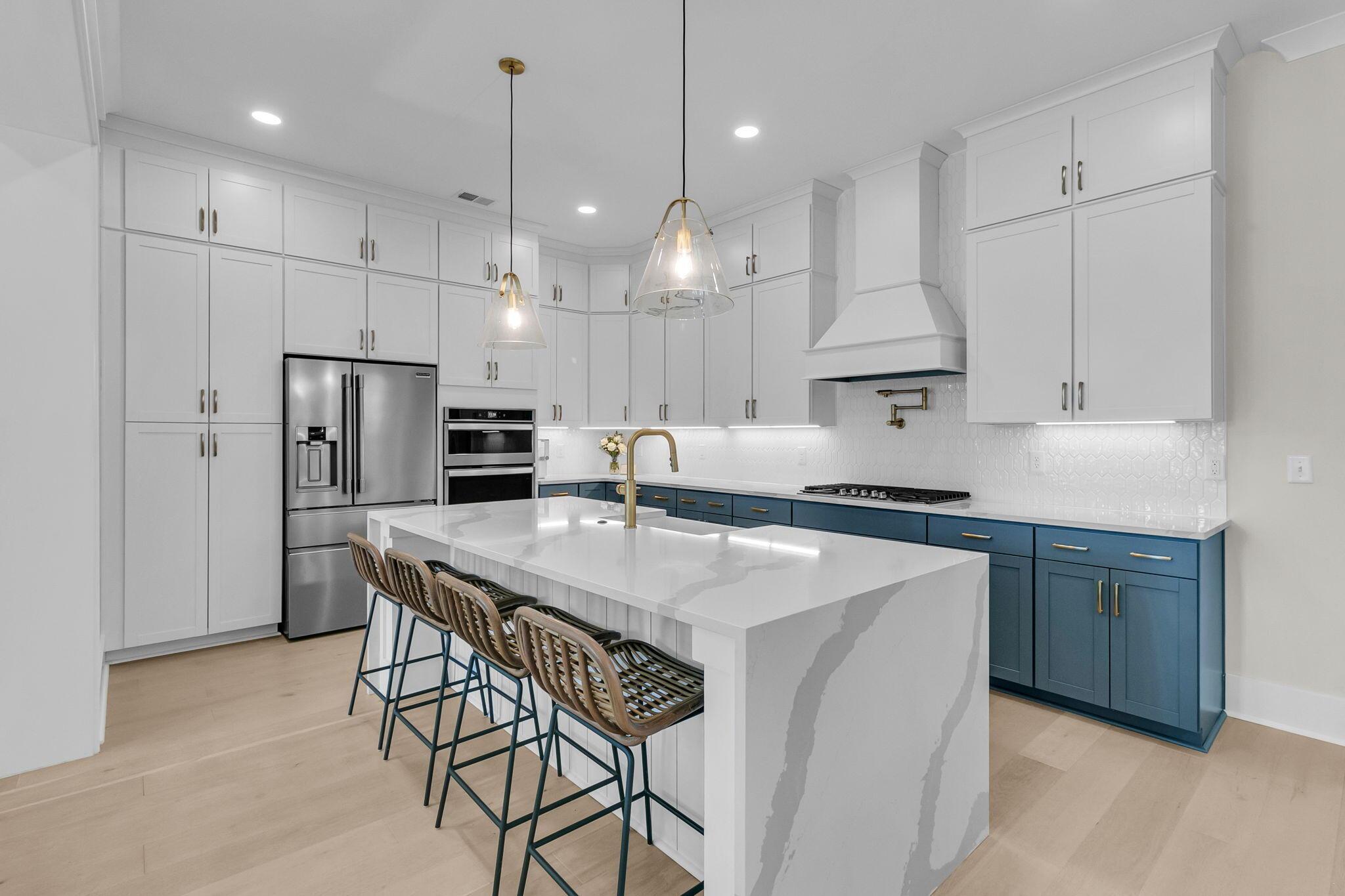 Image 3: Kitchen 2- 1027 Ave Of Oaks-74